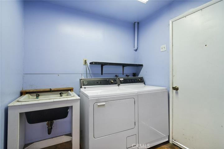 24015 Neptune Avenue, Carson, California 90745