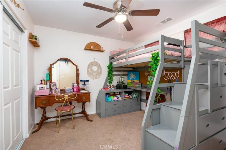 21726 Doreen Place, Saugus, California 91350
