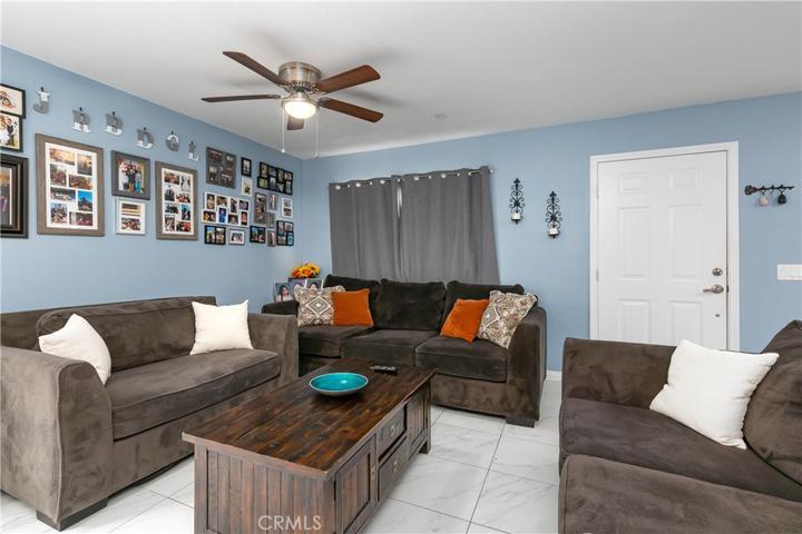 21726 Doreen Place, Saugus, California 91350