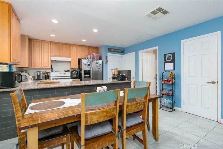 21726 Doreen Place, Saugus, California 91350