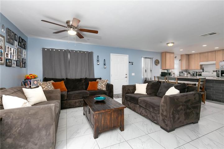 21726 Doreen Place, Saugus, California 91350