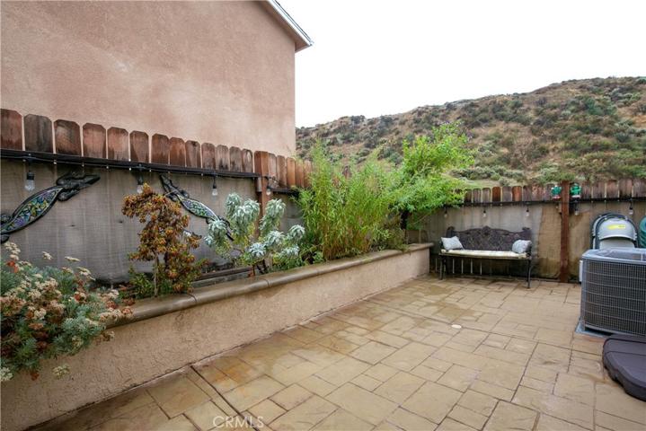 21726 Doreen Place, Saugus, California 91350