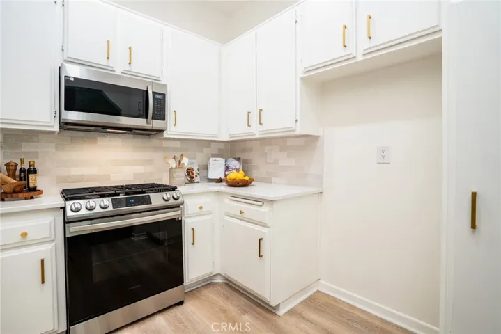 19342 Sunray Lane Unit 206, Huntington Beach, California 92648