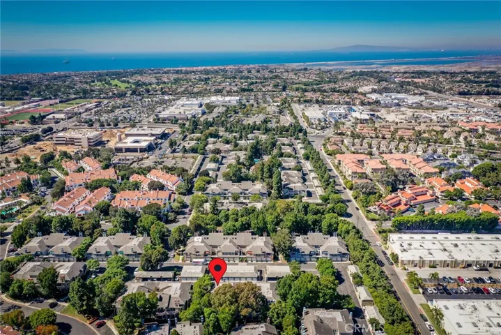 19342 Sunray Lane Unit 206, Huntington Beach, California 92648