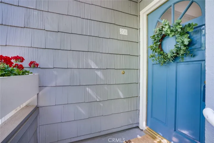 19342 Sunray Lane Unit 206, Huntington Beach, California 92648