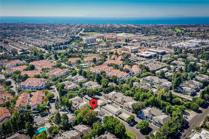 19342 Sunray Lane Unit 206, Huntington Beach, California 92648