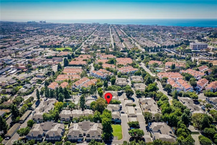 19342 Sunray Lane Unit 206, Huntington Beach, California 92648