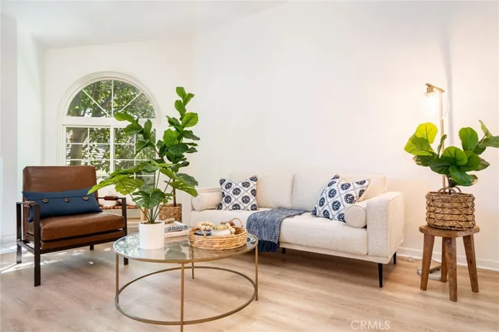 19342 Sunray Lane Unit 206, Huntington Beach, California 92648