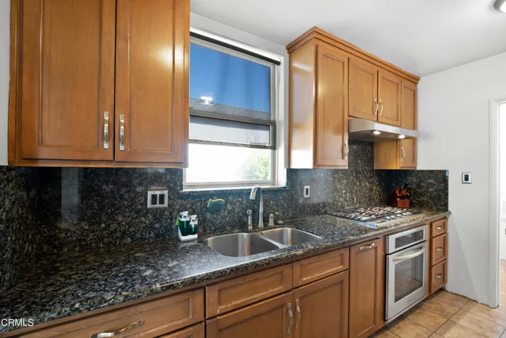 Kitchen_4