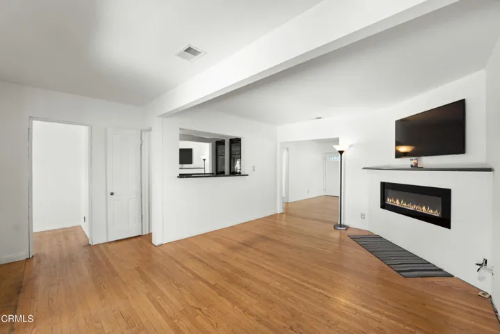 Family_room_3