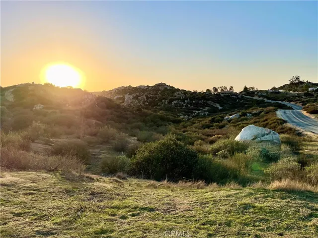 23685 Tapatia Road, Homeland, California 92548
