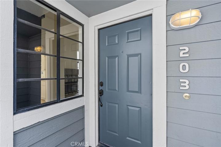 Ideal for first-time homebuyers or a small family.