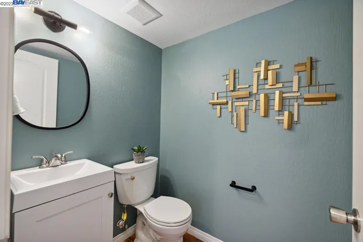 2472 Belvedere Ave, San Leandro, California 94577