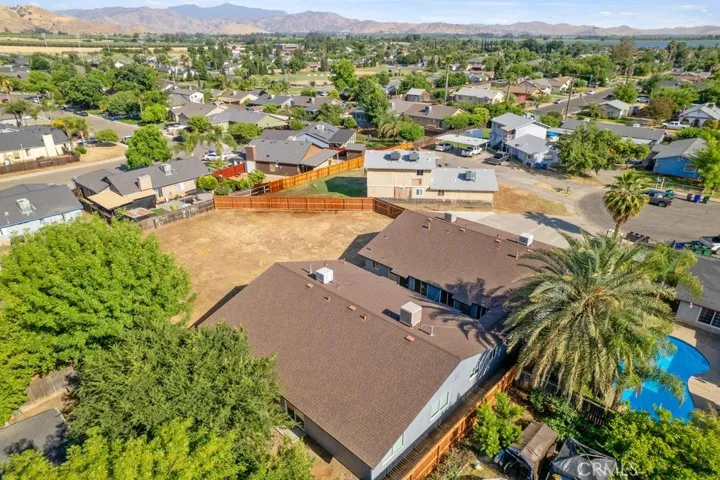 388 Crestwood Avenue, Woodlake, California 93286