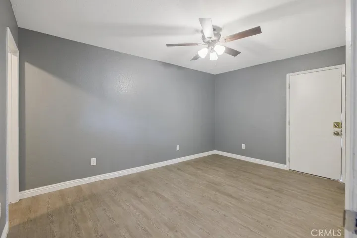388 Crestwood Avenue, Woodlake, California 93286