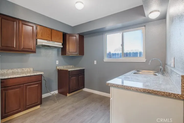 388 Crestwood Avenue, Woodlake, California 93286