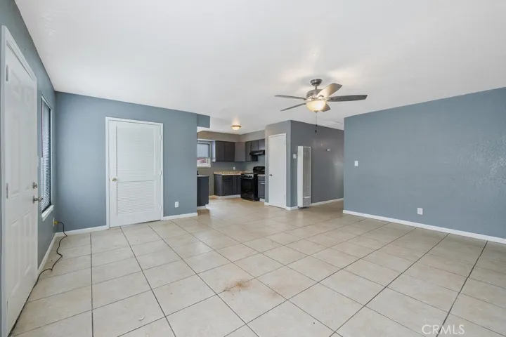 388 Crestwood Avenue, Woodlake, California 93286