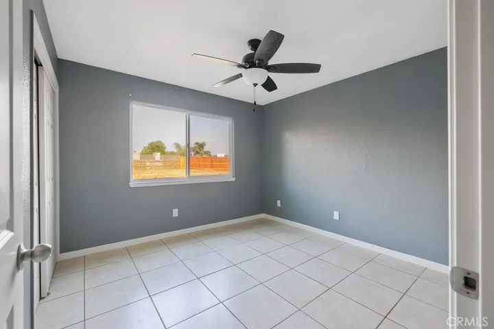 388 Crestwood Avenue, Woodlake, California 93286