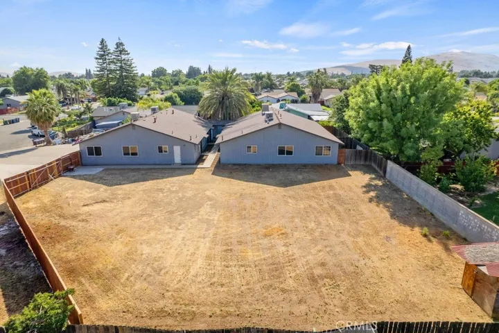 388 Crestwood Avenue, Woodlake, California 93286