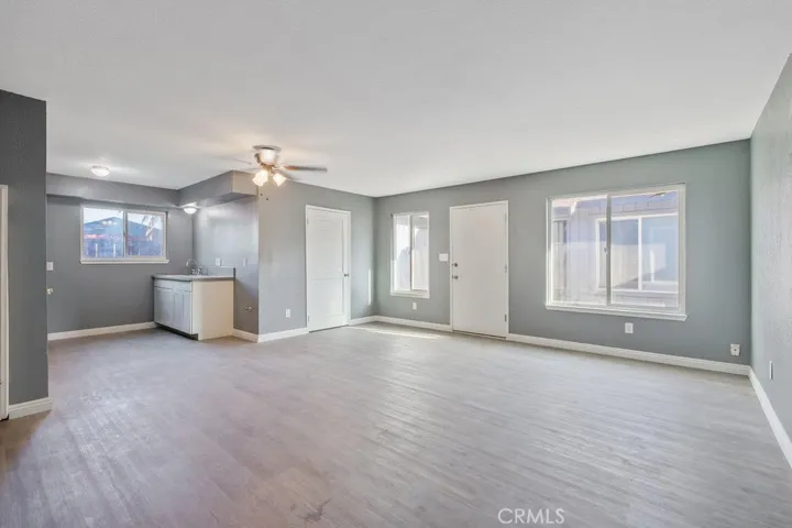 388 Crestwood Avenue, Woodlake, California 93286