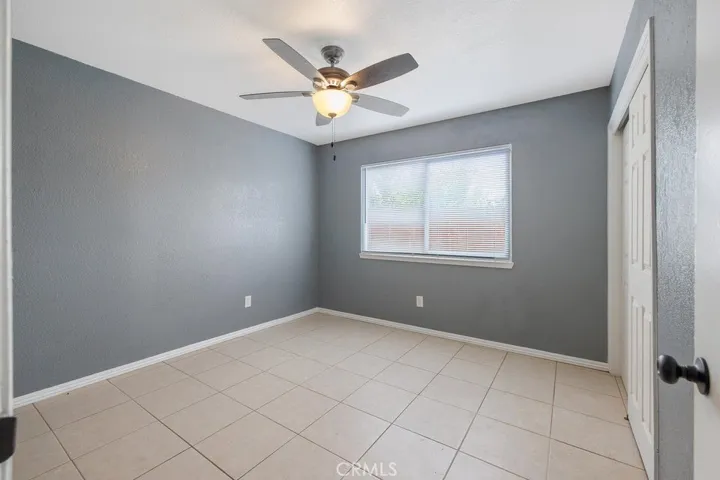 388 Crestwood Avenue, Woodlake, California 93286