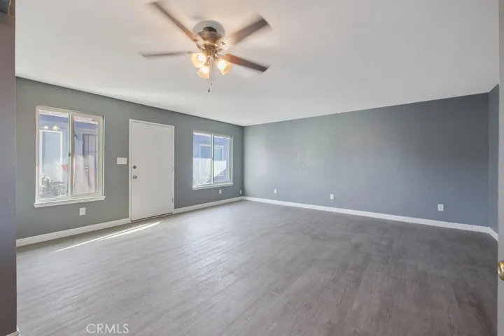 388 Crestwood Avenue, Woodlake, California 93286