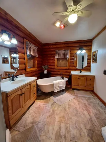 9883 Piney Creek Road, Coulterville, California 95311