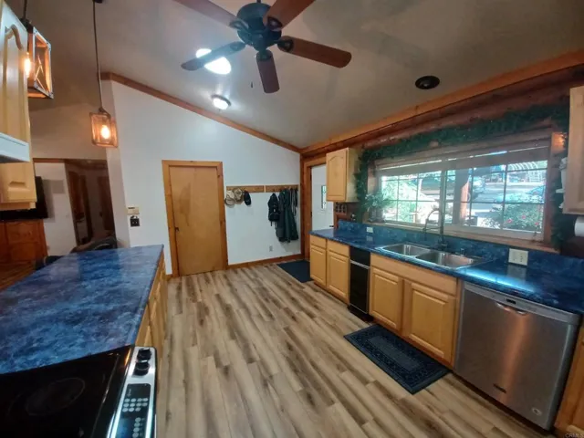 9883 Piney Creek Road, Coulterville, California 95311