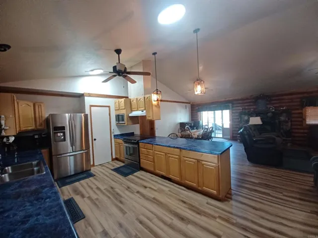 9883 Piney Creek Road, Coulterville, California 95311