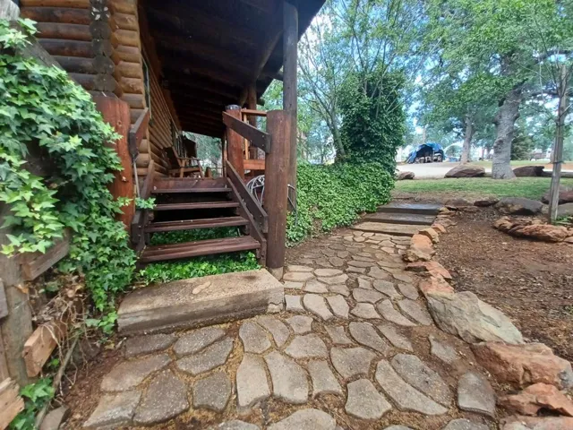 9883 Piney Creek Road, Coulterville, California 95311