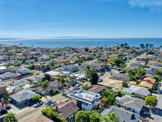 160 Esparto Avenue, Pismo Beach, California 93449