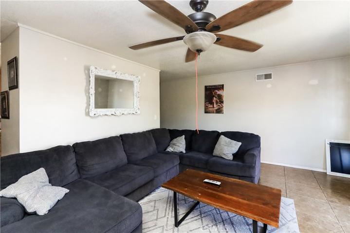 320 W Heather, Rialto, California 92376