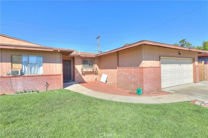 320 W Heather, Rialto, California 92376
