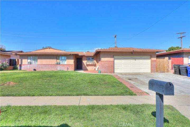 320 W Heather, Rialto, California 92376