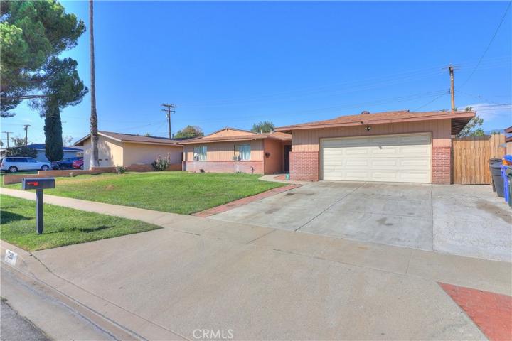 320 W Heather, Rialto, California 92376