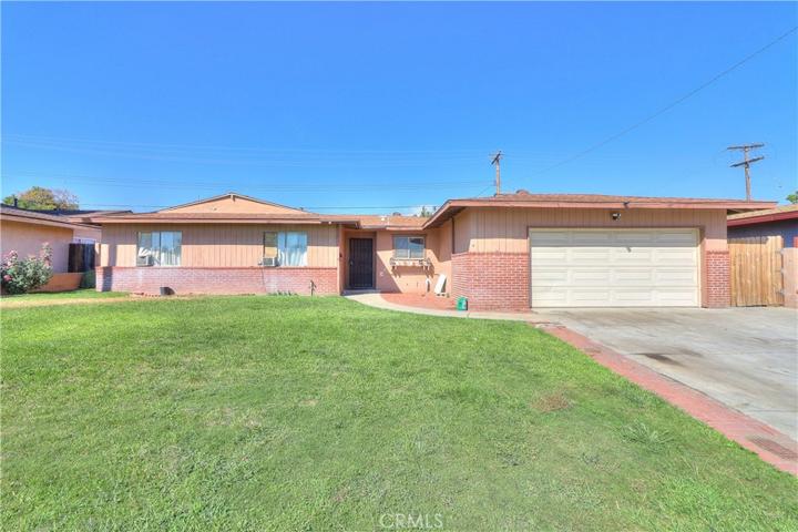 320 W Heather, Rialto, California 92376
