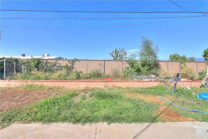 320 W Heather, Rialto, California 92376