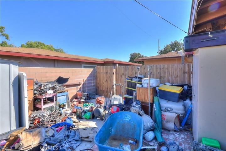 320 W Heather, Rialto, California 92376