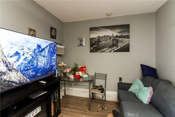 320 W Heather, Rialto, California 92376