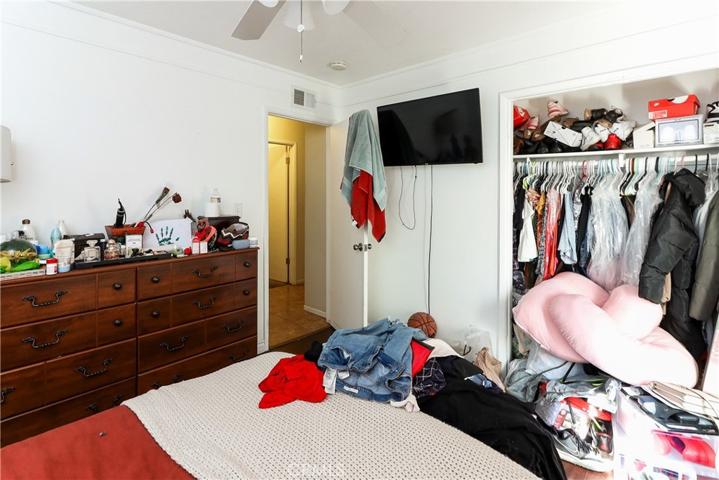 320 W Heather, Rialto, California 92376