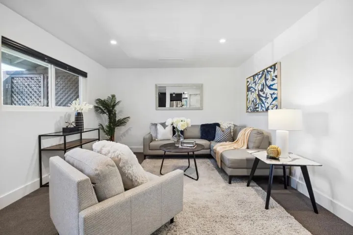 190 Everett Avenue, Palo Alto, California 94301