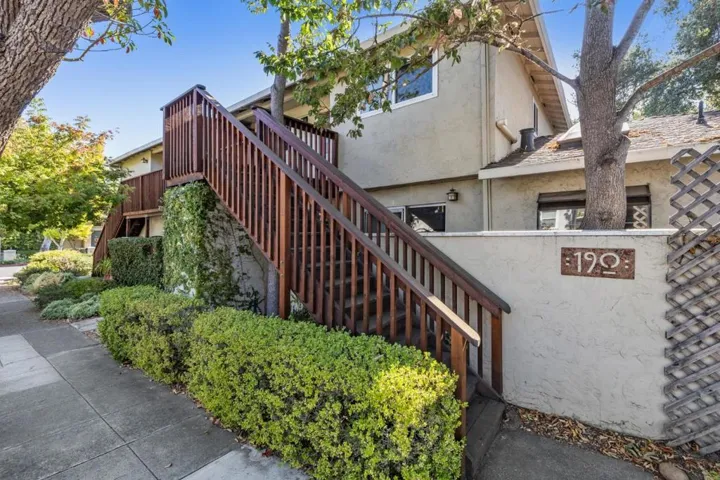 190 Everett Avenue, Palo Alto, California 94301