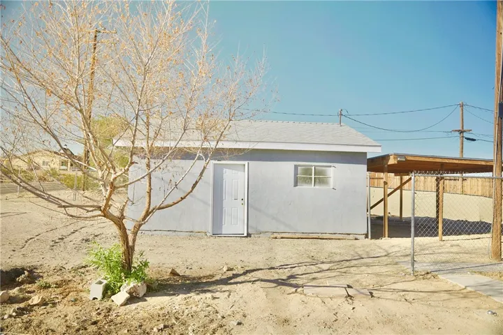 251 Juniper Street, Barstow, California 92311