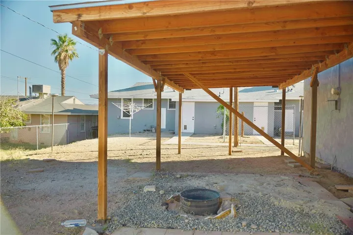 251 Juniper Street, Barstow, California 92311