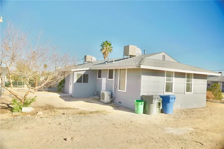 251 Juniper Street, Barstow, California 92311