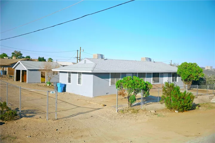 251 Juniper Street, Barstow, California 92311