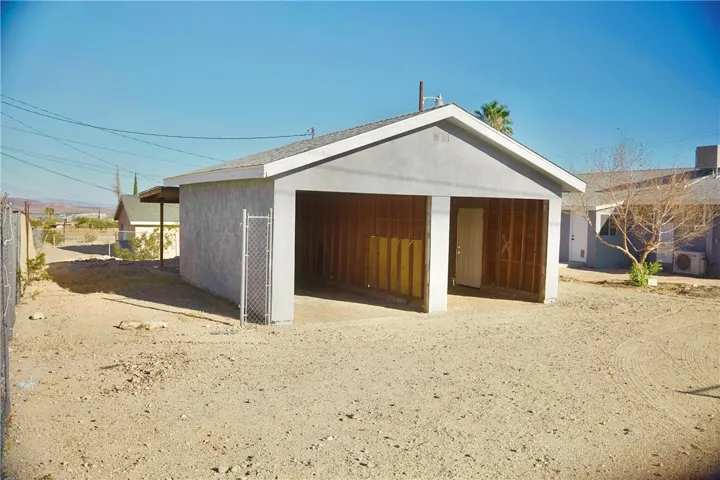 251 Juniper Street, Barstow, California 92311