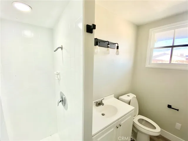 251 Juniper Street, Barstow, California 92311