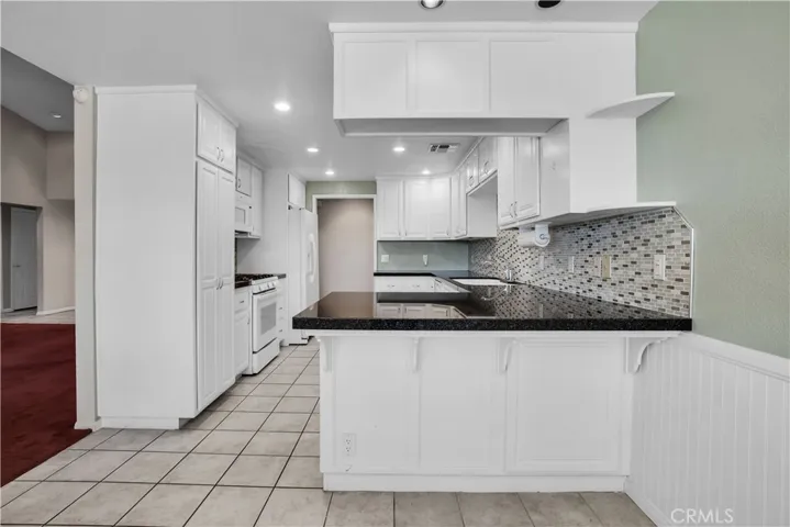 56848 Free Gold Drive, Yucca Valley, California 92284