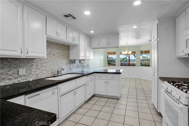 56848 Free Gold Drive, Yucca Valley, California 92284
